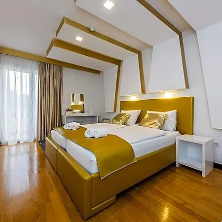 Hotel Sveti Kriz 4*