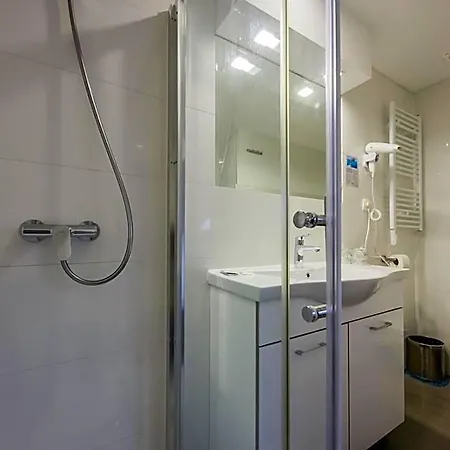 Sveti Kriz 4*