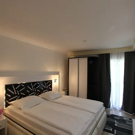 Ξενοδοχείο Sveti Kriz 4*